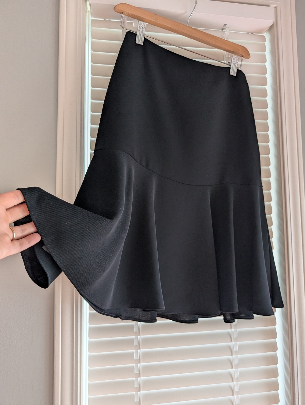 Precis BNWT size 4 skirt Black Ruffle Hem